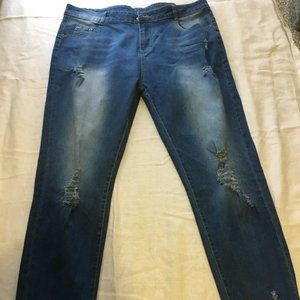 SHEIN Raw Hem Ripped Jeans